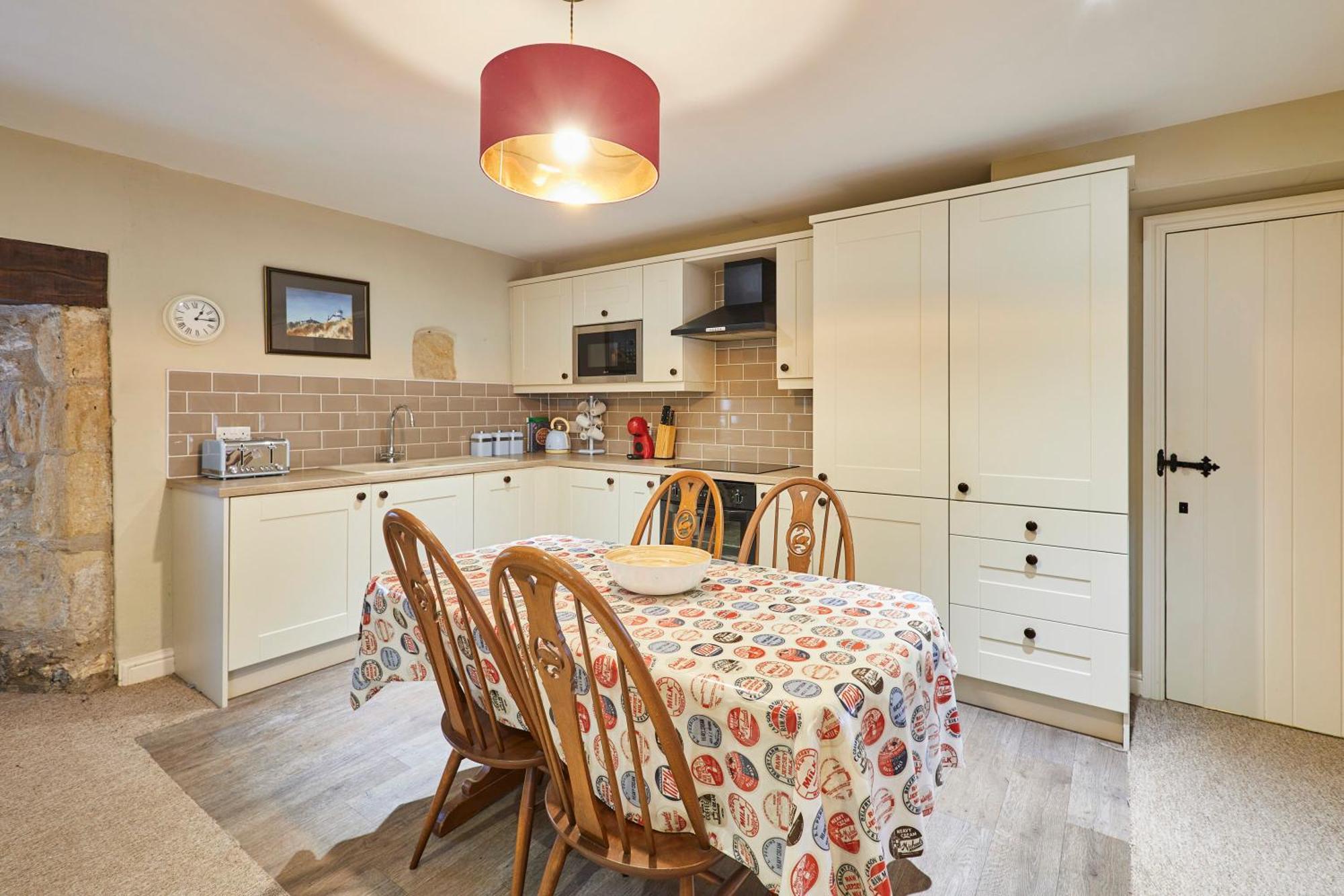Host & Stay - Tithe Barn Cottages Easington Номер фото